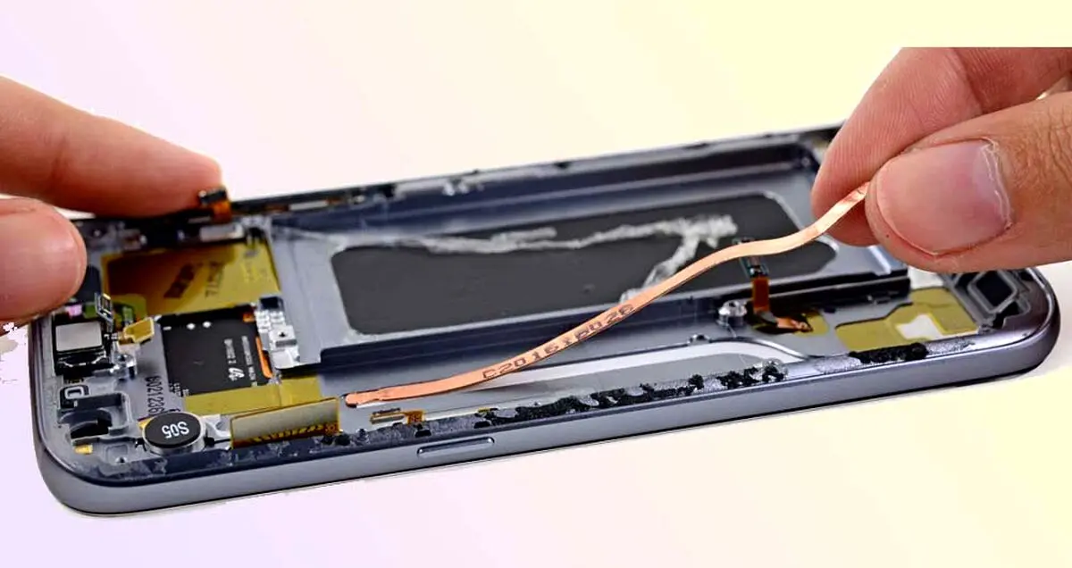 امتیاز تعمیرپذیری ۳ از سوی iFixit برای گوشی گلکسی S7 در نظر گرفته شد!