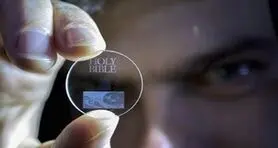 ذخیره اطلاعات برای میلیاردها سال با کریستال سوپرمن