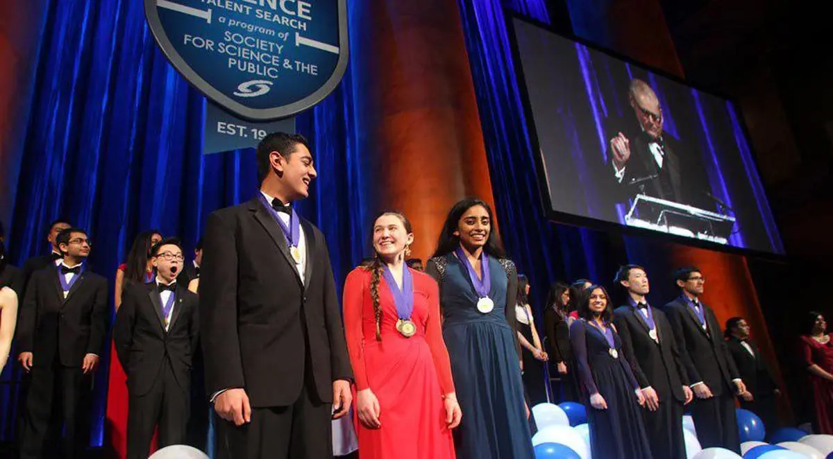 نوجوان آمریکایی جایزه ۱۵۰۰۰۰ دلاری اختراعات درجه یک را برد