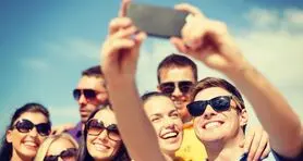 چرا سلفی گرفتن بد است؟