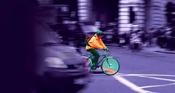 فناوری اخطار به دوچرخه حین رسیدن به چهارراه