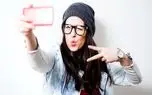 علاقه بسیار زیاد خانم ها برای سلفی گرفتن