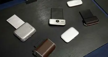 موتورولا از دو گوشی ماژولار و بسیار باریک رونمایی می‌کند