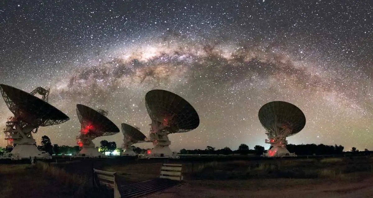 کهکشان راه شیری چند کیلوگرم است؟