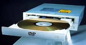حل مشکل کار نکردن CD-ROM در ویندوز ۱۰