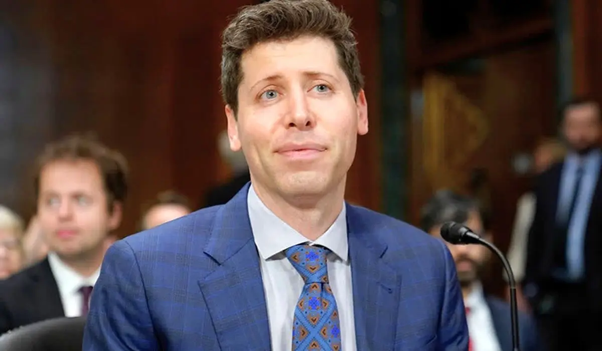 سم آلتمن به دفتر OpenAI رفت؛ مذاکره برای بازگشت او ادامه دارد