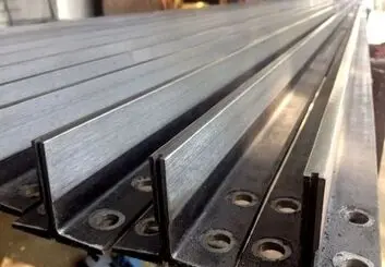 همه چیز درباره ریل آسانسور: عملکرد، انواع و نکات مهم