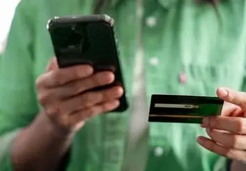 قابلیت NFC  با استفاده از موبایل فراهم شد