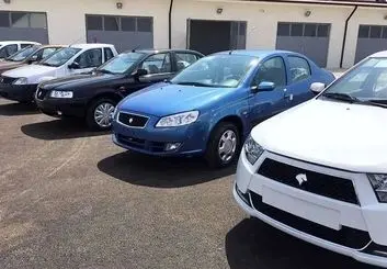 ریزش شدید قیمت محصولات ایران خودرو و سایپا 