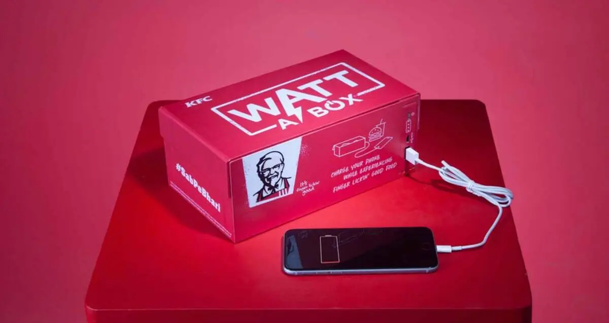 KFC همراه مرغ سوخاری یک پاوربانک هدیه می دهد