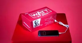 KFC همراه مرغ سوخاری یک پاوربانک هدیه می دهد
