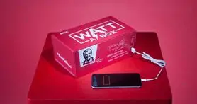 KFC همراه مرغ سوخاری یک پاوربانک هدیه می دهد