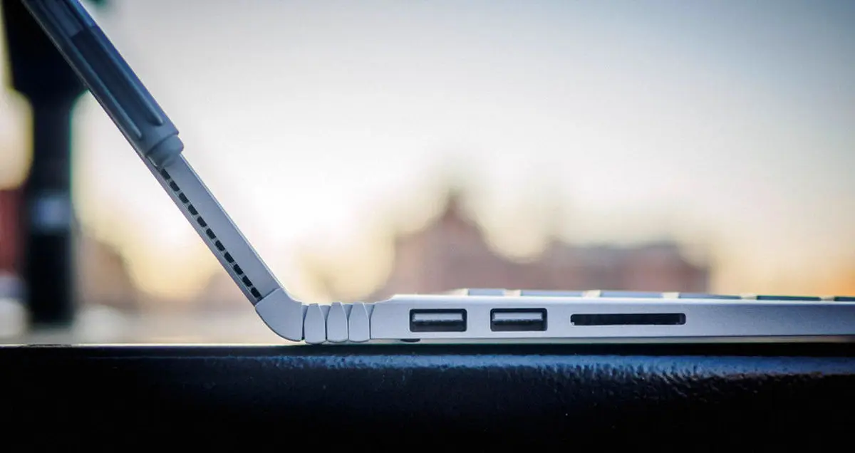 آیا سرفیس جدید مایکروسافت یک All-in-one است؟