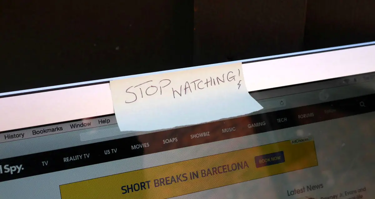 آیا پوشاندن دوربین و میکروفون لپ تاپ کار درستی است؟