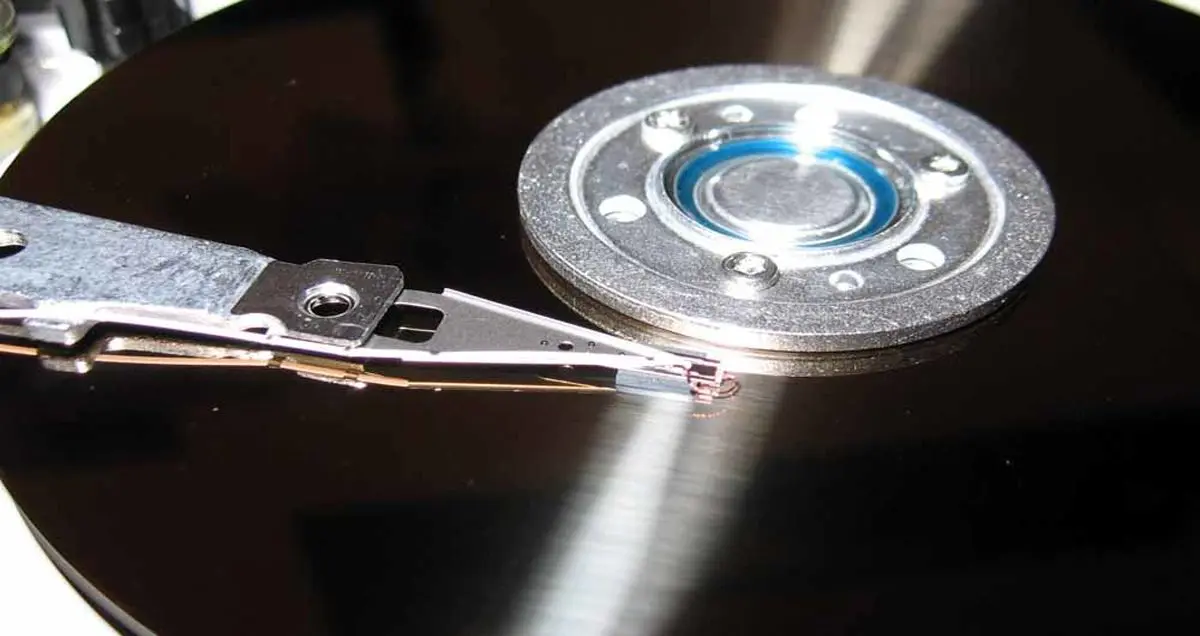 رکورد ذخیره سازی ۶۴ ترابایت در ۴ سانتی متر مربع!