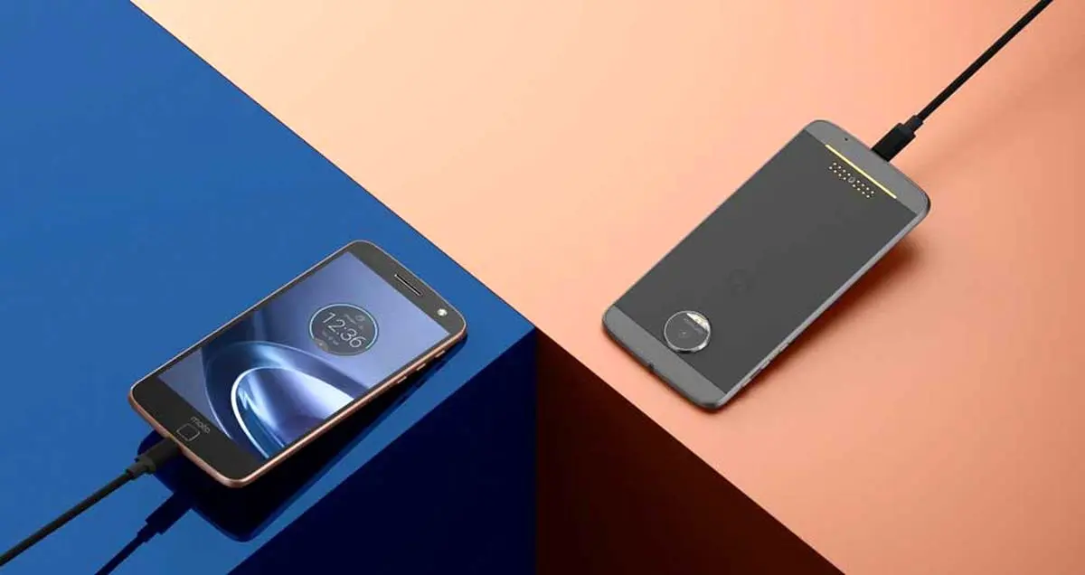 مقایسه Moto Z Force Deroid موتورولا و Galaxy S7 edge سامسونگ