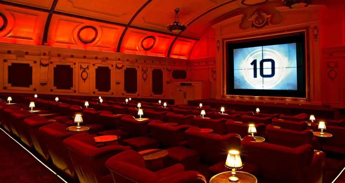 دستکشی که نحوه فیلم دیدن در سینما را متحول می کند