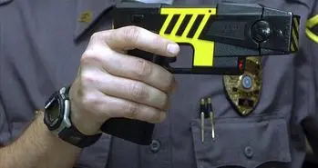 تفنگ شوکر جدیدی که باعث ایست قلبی نمی‌شود
