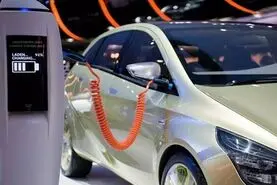 فروش اولین خودروهای برقی آغاز شد