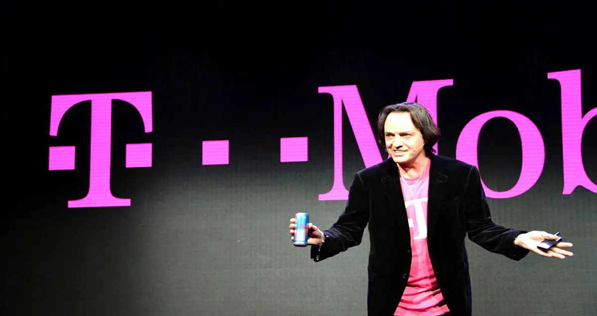 T-Mobile: آیفون خود را به iOS 10 ارتقا ندهید