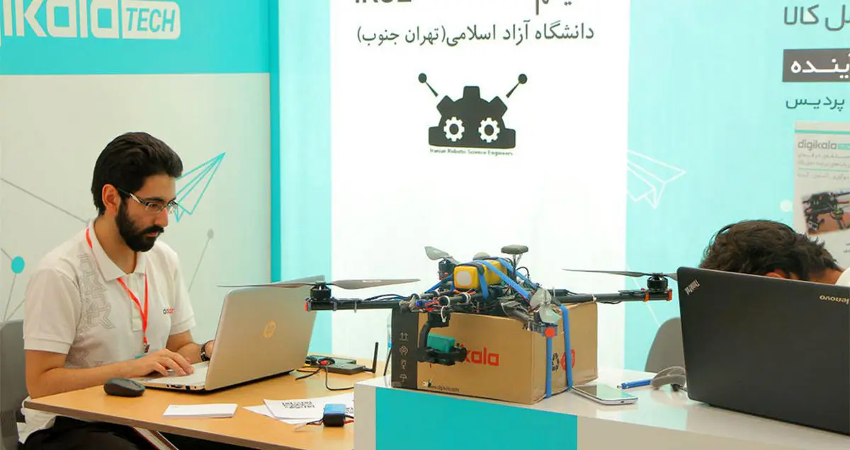 ربات های پرنده حمل کالا با هم رقابت کردند