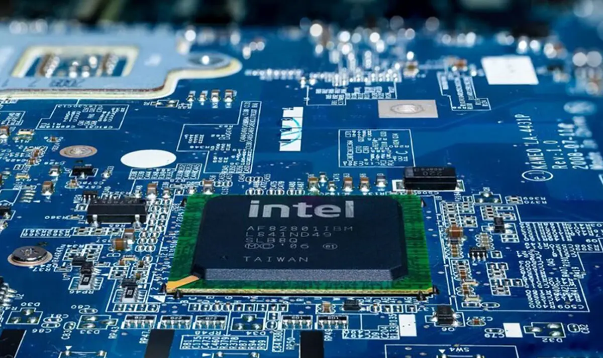 کاهش 11 درصدی درآمد بازار نیمه‌رساناها در سال 2023؛ اینتل دوباره اول شد