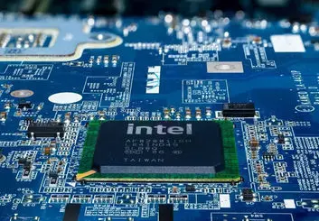 کاهش 11 درصدی درآمد بازار نیمه‌رساناها در سال 2023؛ اینتل دوباره اول شد