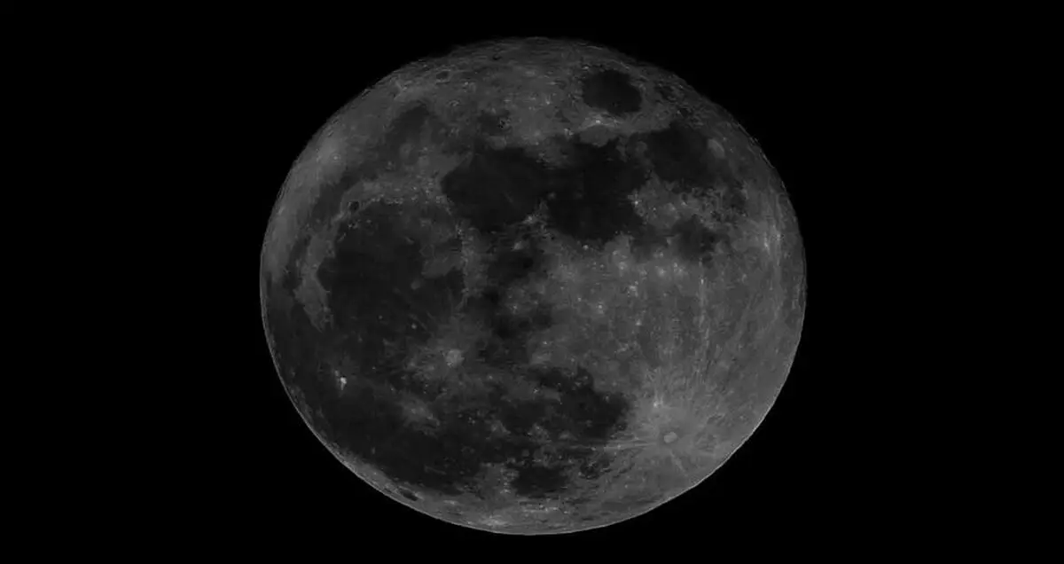 مشاهده پدیده نادر ماه سیاه در نیمکره غربی