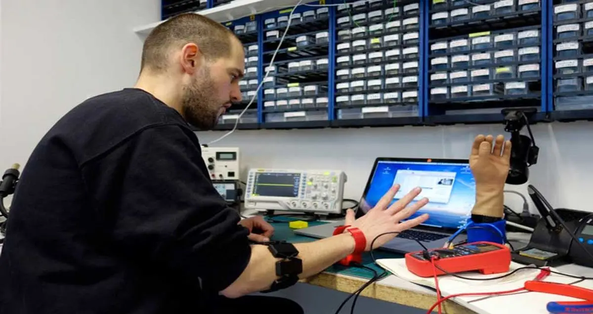 تبدیل دست به ماوس کامپیوتر