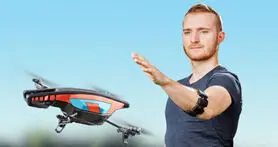 تماشا کنید؛ بازوبند Myo تکنولوژی کنترل کامپیوترها و پهباد ها
