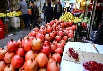 شب یلدا زیر سایه گرانی؛ وقتی سنت‌ها کوچک‌تر می‌شوند