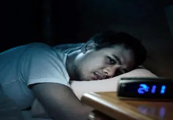 نتیجه بررسی تحقیقات 50 سال گذشته: کم‌‌خوابی اثرات منفی بسیاری در ما ایجاد می‌کند