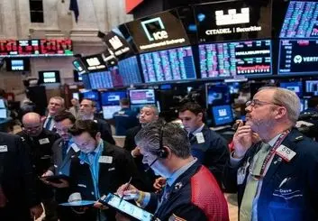 سقوط بازارهای جهانی بعد از بسته شدن تنگه هرمز

