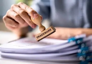 با آواحساب به راحتی برند خود را ثبت کنید