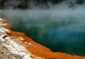  نور بدون گرما هم می‌تواند آب را تبخیر کند