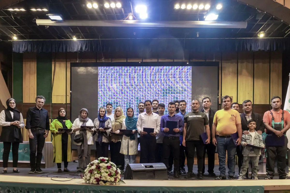 آچاره در مسیر بورس: رونمایی از سرویس جدید و تقدیر از کارگران برتر