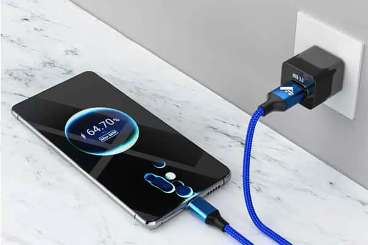 راهنمای خرید بهترین کابل شارژ آداپتور گوشی (مشخصات کابل شارژ خوب)
