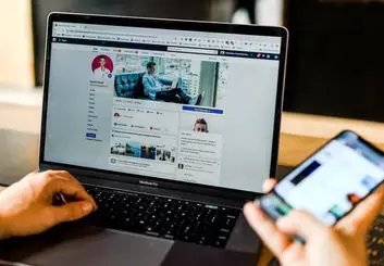 30 دقیقه حضور کمتر در شبکه‌های اجتماعی، شما را شادتر و کارآمدتر می‌کند