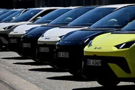 خودروهای برقی در بازار جهانی روسفید شدند