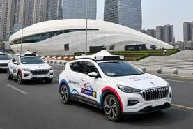 تاکسی‌های بدون راننده وارد شهر بزرگ چین می‌شوند