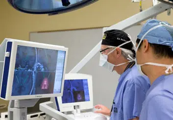 امکان جراحی مغز با کمک هوش مصنوعی طی ۲ سال آینده
