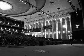 بزرگان کسب و کار فناوری در بیزینس سامیت ۲۰۲۵ گرد هم آمدند