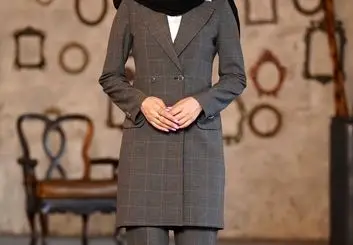 همکاری چندین بانک با یک برند لباس زنانه