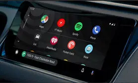 گوگل احتمالاً با آوردن هوش مصنوعی به اندروید Auto رانندگی را ایمن‌تر می‌کند