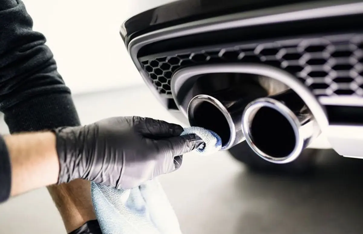 علت خارج شدن روغن از اگزوز خودرو چیست؟

